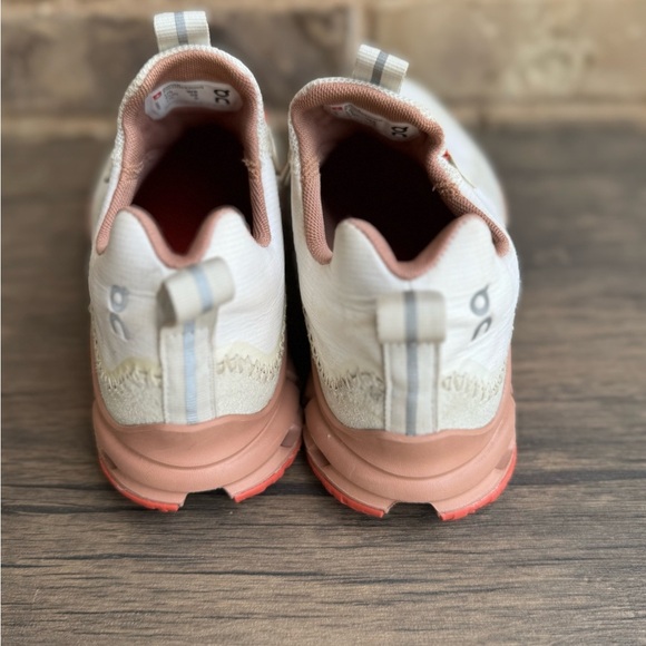 On Running Women's Ice Chill Cloudaway Hiking Sneaker s 8 - Picture 4 of 10